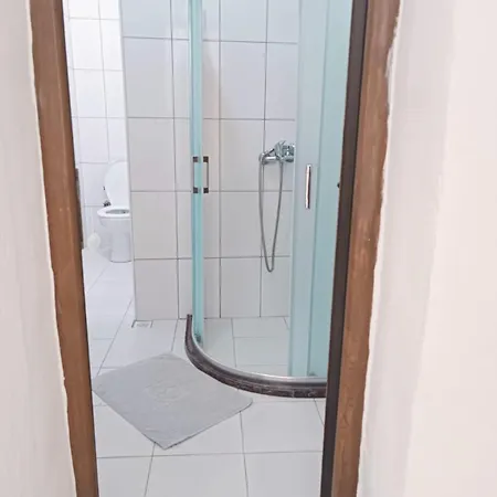 Kalipso Nocleg ze śniadaniem 3*